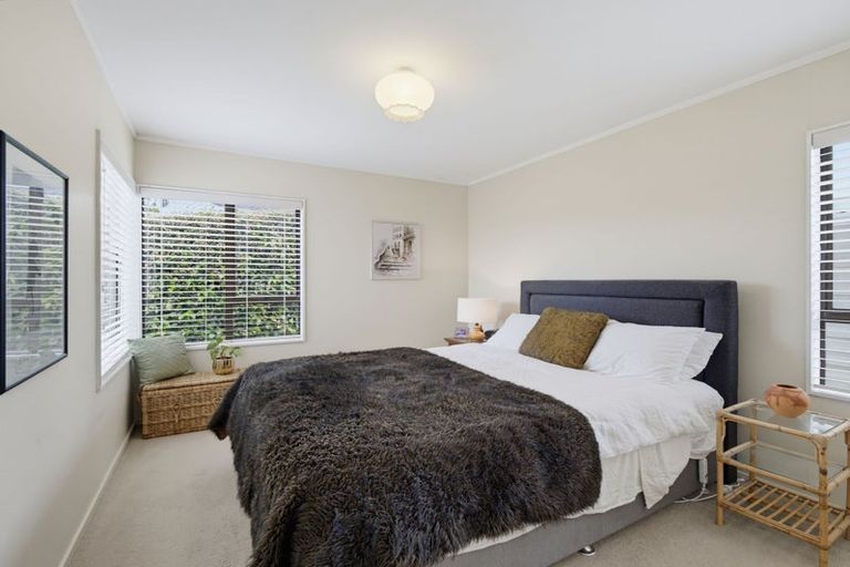 Photo of property in 42 Polkinghorne Drive, Manly, Whangaparaoa, 0930