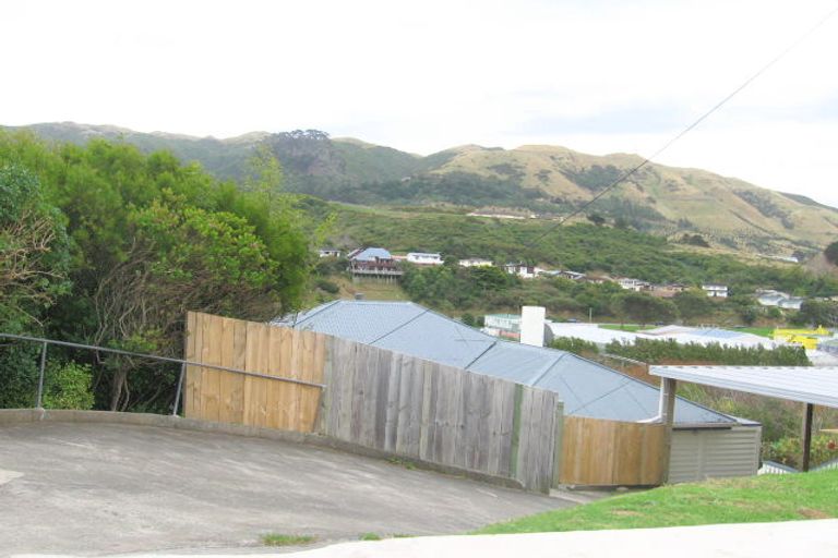 Photo of property in 55 Handyside Street, Tawa, Wellington, 5028