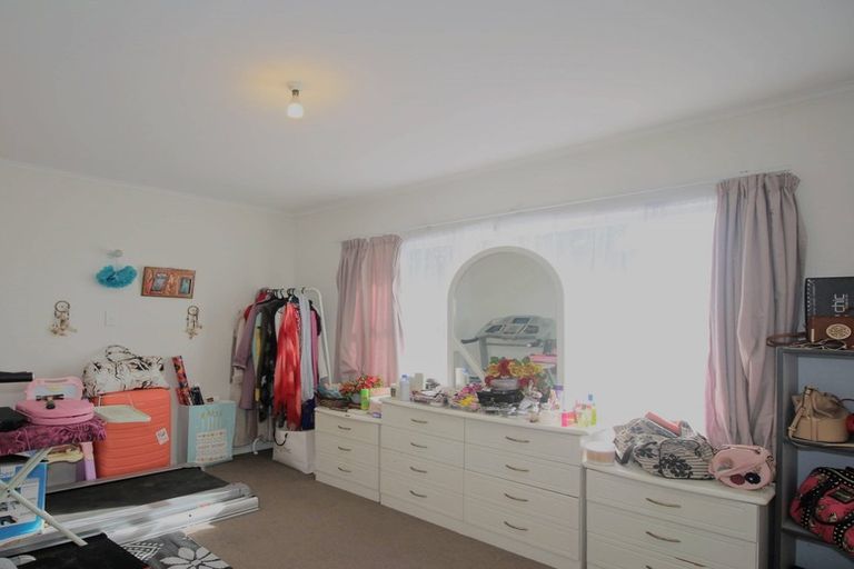 Photo of property in 4/94 Pah Road, Papatoetoe, Auckland, 2025