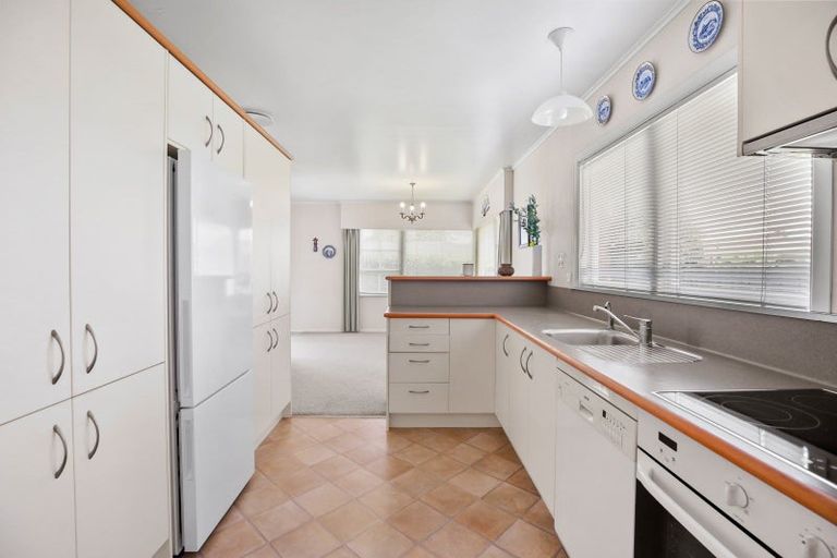 Photo of property in 25 Chedworth Avenue, Chedworth, Hamilton, 3210