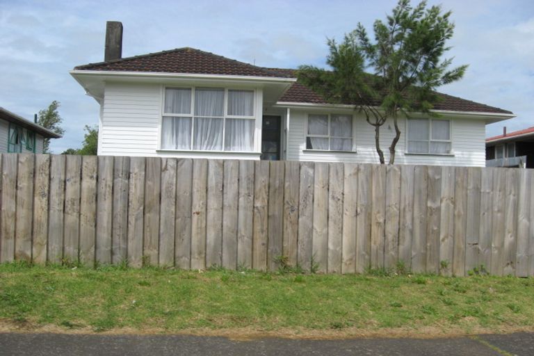 Photo of property in 27 Ashgrove Road, Mangere, Auckland, 2022