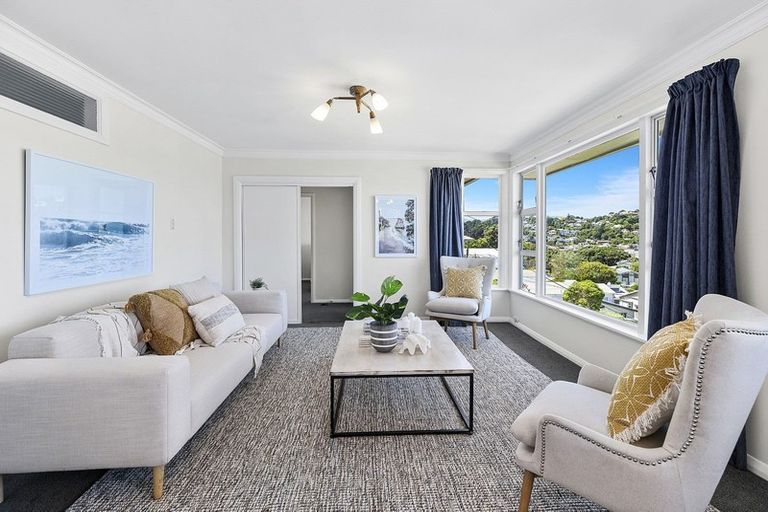 Photo of property in 117 Tauhinu Road, Miramar, Wellington, 6022