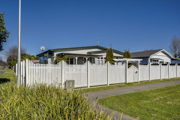 Photo of property in 1213 Caroline Road, Mayfair, Hastings, 4122