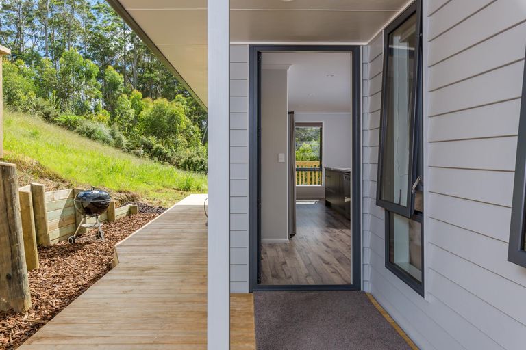 Photo of property in 37 Alderton Drive, Kerikeri, 0230