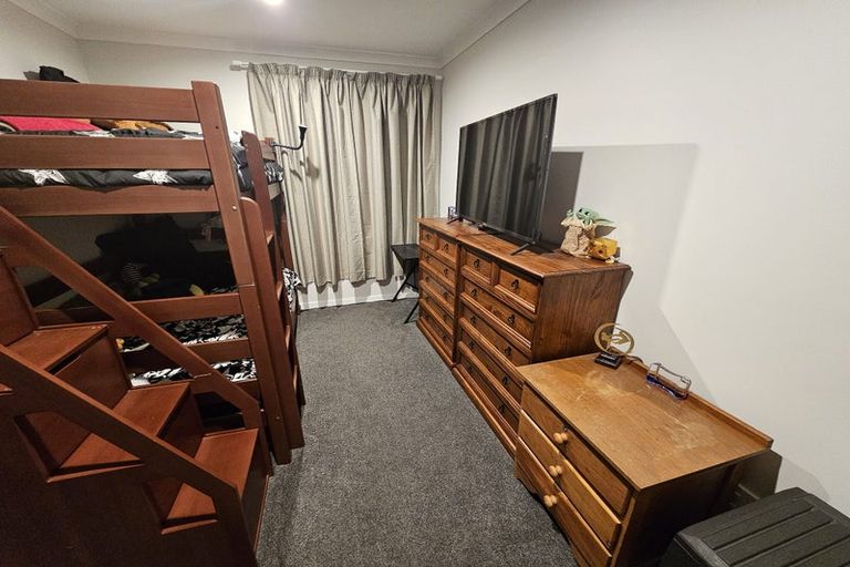 Photo of property in 10 Bridford Way, Paraparaumu, 5032