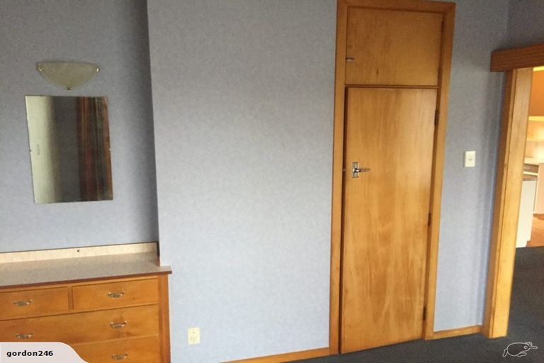 Photo of property in Acacia Flats, 2/207 Waikawa Road, Waikawa, Picton, 7220