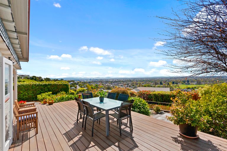 Photo of property in 41 Aotea Terrace, Huntsbury, Christchurch, 8022