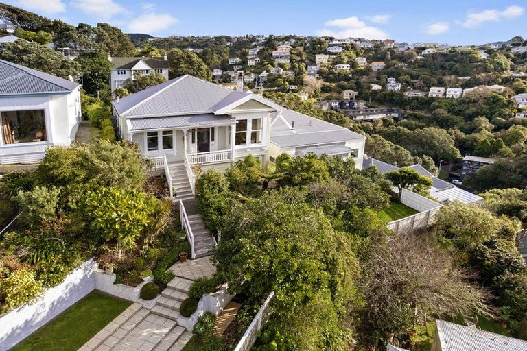 Photo of property in 9 Boundary Road, Kelburn, Wellington, 6012
