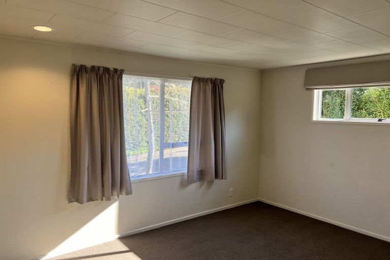 Photo of property in 18 Regency Place, Sunnynook, Auckland, 0632