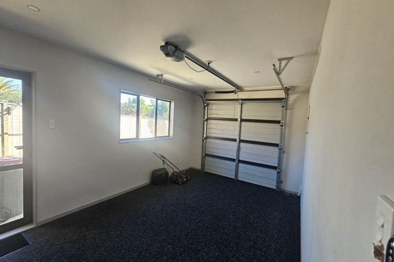 Photo of property in 7 View Road, Mangere, Auckland, 2022