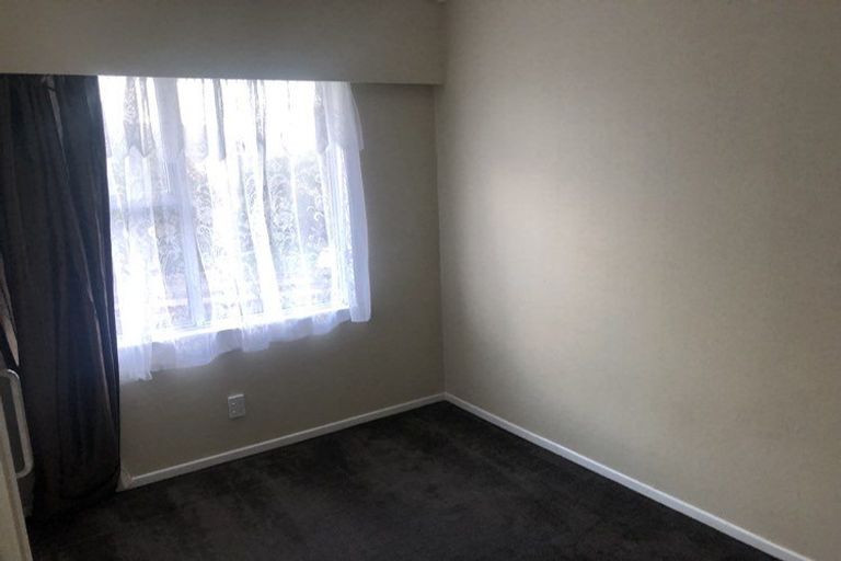 Photo of property in 2/11 Troon Place, Papatoetoe, Auckland, 2025