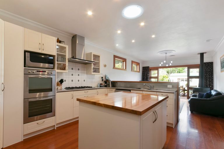 Photo of property in 22 Burnside Street, Waterloo, Lower Hutt, 5011