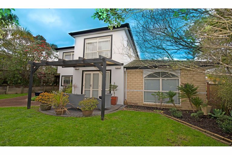 Photo of property in 3 Cognac Place, Henderson, Auckland, 0612