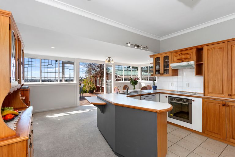 Photo of property in 41 Aotea Terrace, Huntsbury, Christchurch, 8022