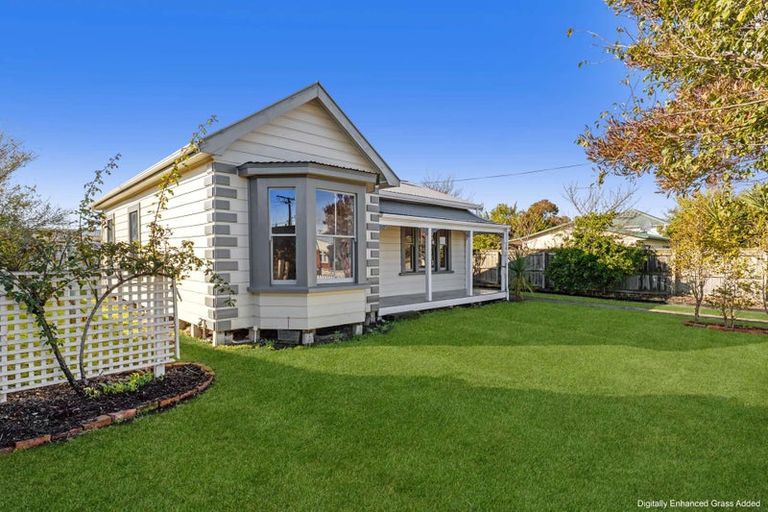 Photo of property in 14 Warwick Street, Mayfield, Blenheim, 7201