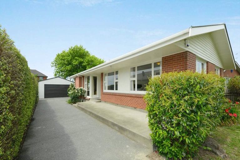 Photo of property in 12 Longmuir Street, Ilam, Christchurch, 8041