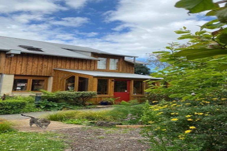 Photo of property in 10/457 Swanson Road, Ranui, Auckland, 0612