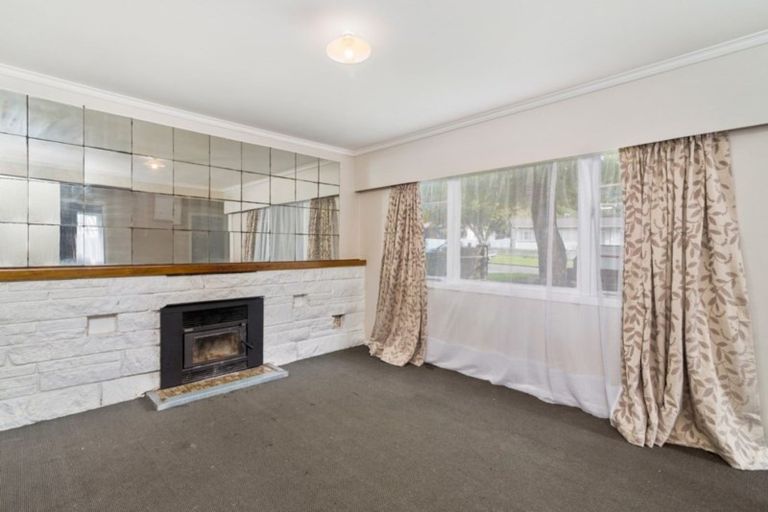 Photo of property in 6 Ross Road, Western Heights, Rotorua, 3015