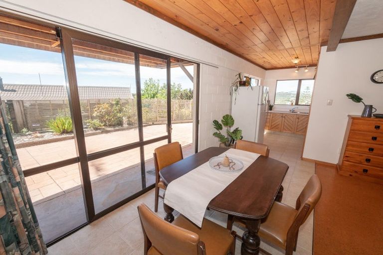 Photo of property in 21 Cable Bay Block Road, Cable Bay, 0420