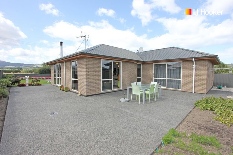Photo of property in 173 Wingatui Road, Mosgiel, 9024
