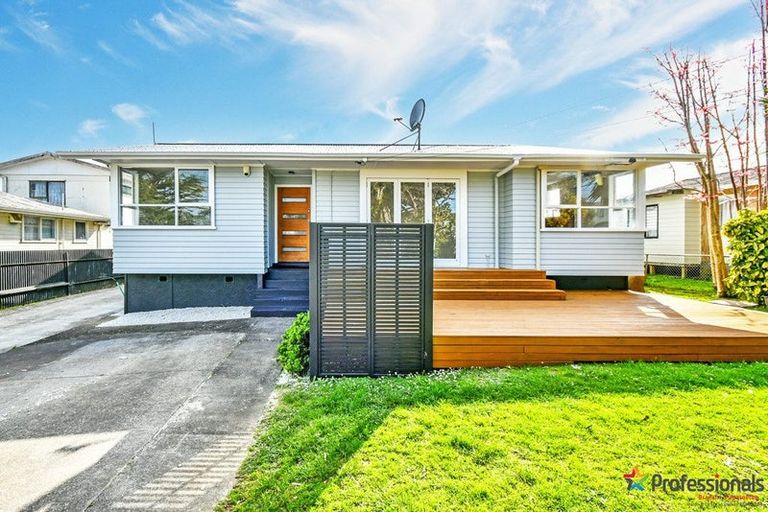 Photo of property in 11 Gardiner Grove, Mangere East, Auckland, 2024