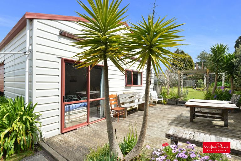 Photo of property in 69 King Street, Hikurangi, 0114