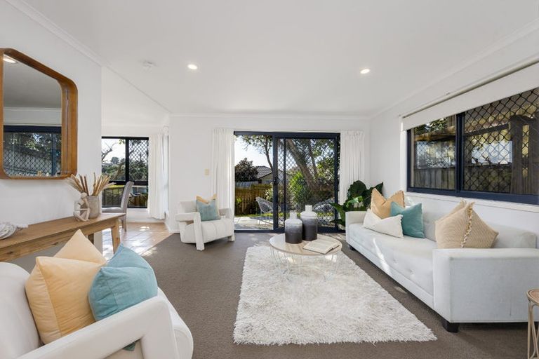 Photo of property in 4 Parkwood Crescent, Gulf Harbour, Whangaparaoa, 0930