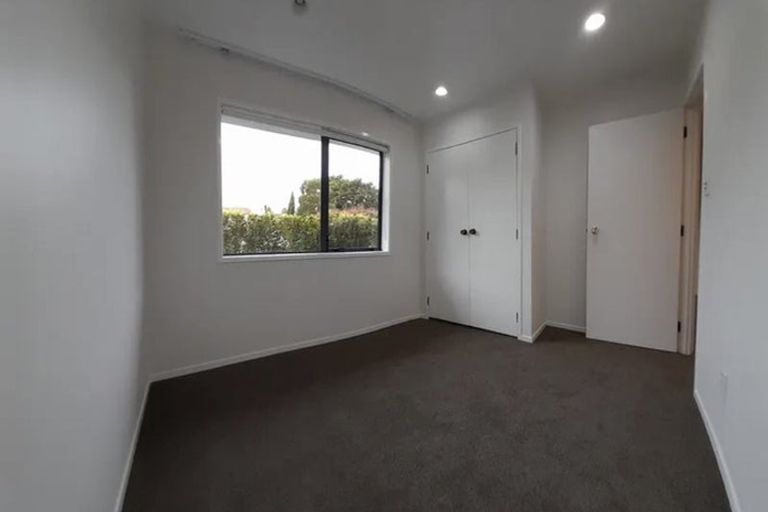 Photo of property in 301 Bucklands Beach Road, Bucklands Beach, Auckland, 2012