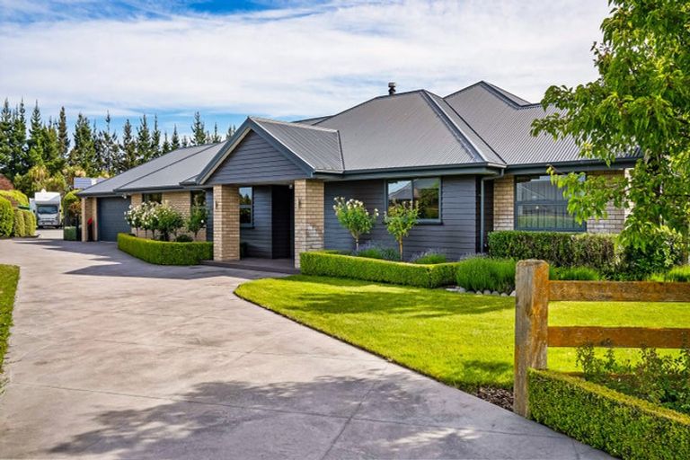 Photo of property in 12 Rossington Drive, West Melton, 7618