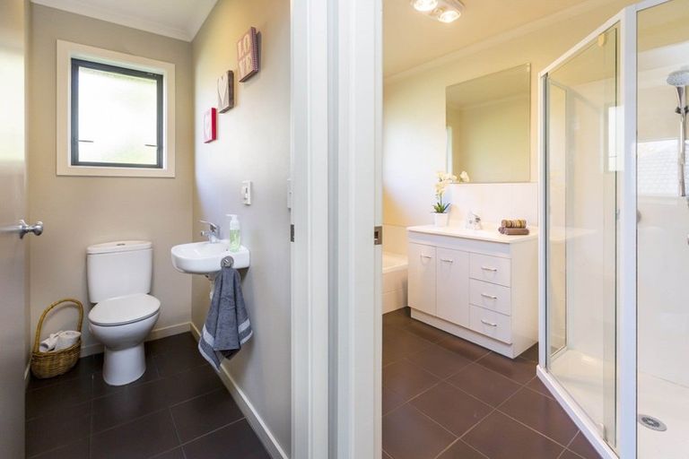 Photo of property in 15 Kirton Drive, Riverstone Terraces, Upper Hutt, 5018