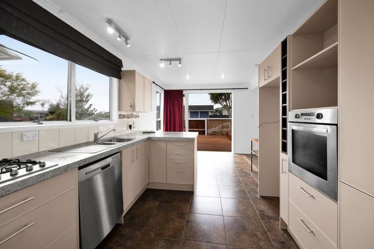 Photo of property in 3 Gardenia Avenue, Bell Block, New Plymouth, 4312