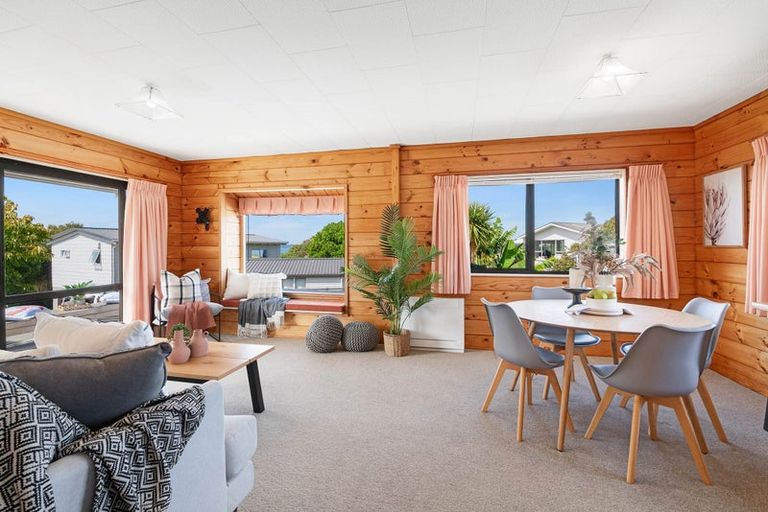 Photo of property in 22a Ngatira Place, Snells Beach, 0920