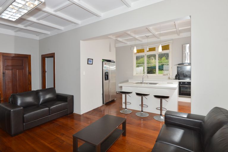 Photo of property in 87 George Street, Hikurangi, 0114