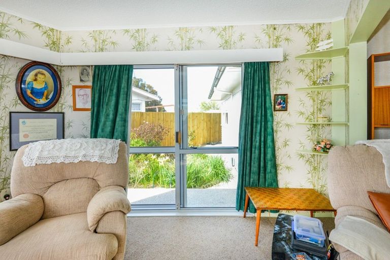 Photo of property in 21 Henderson Road, Flaxmere, Hastings, 4120