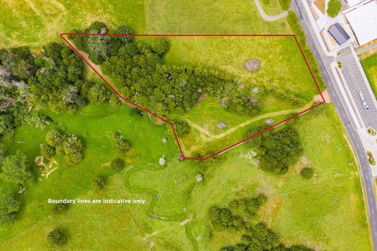Photo of property in 18 Omana Road, Maungakaramea, 0178