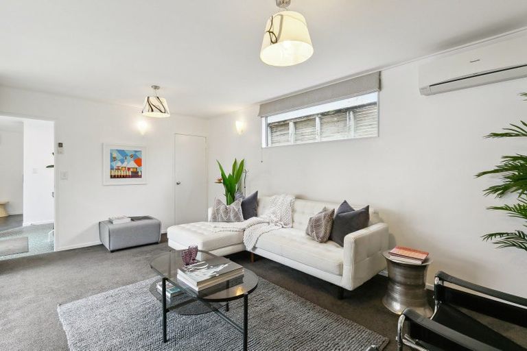 Photo of property in 90 Majoribanks Street, Mount Victoria, Wellington, 6011