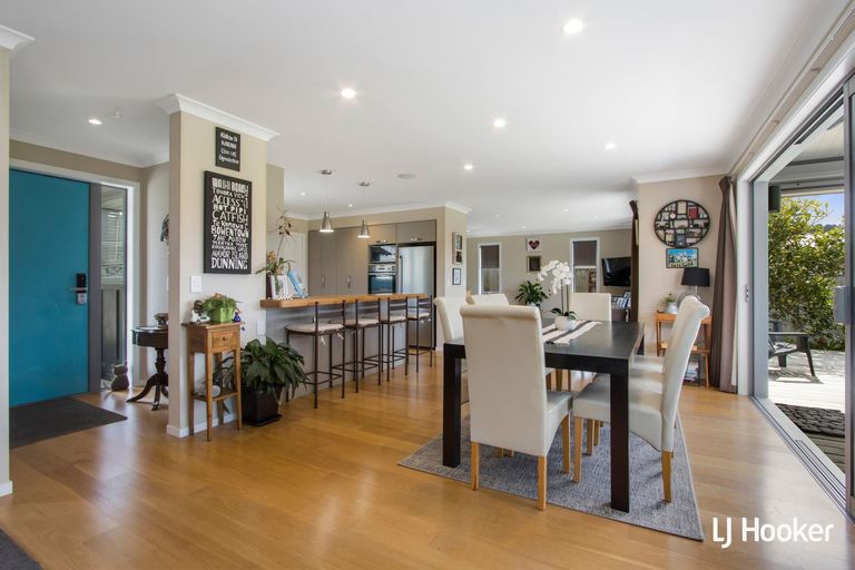 Photo of property in 17 Browns Drive, Waihi Beach, 3611