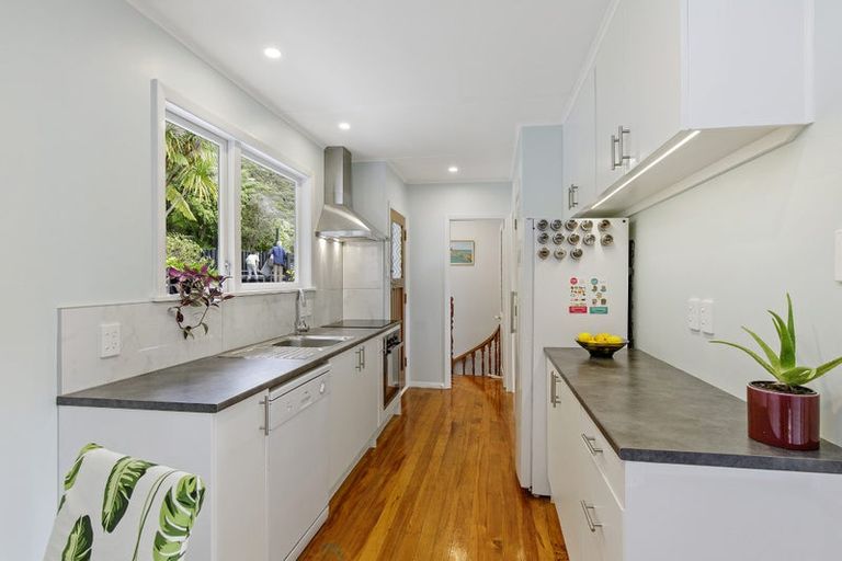 Photo of property in 14 Willcox Grove, Naenae, Lower Hutt, 5011