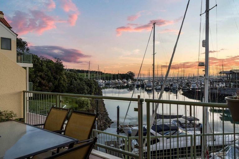 Photo of property in 14 Harbour Village Drive, Gulf Harbour, Whangaparaoa, 0930