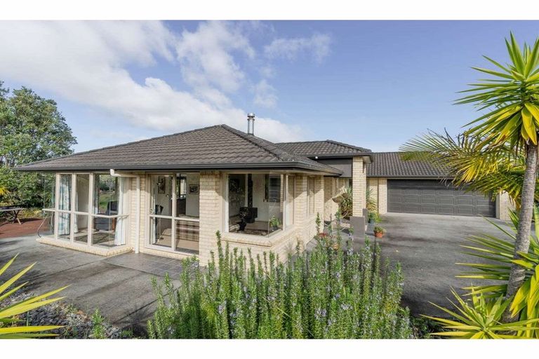 Photo of property in 2 Palm Drive, Kerikeri, 0294