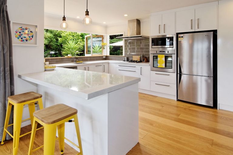 Photo of property in 235a Titirangi Road, Titirangi, Auckland, 0604