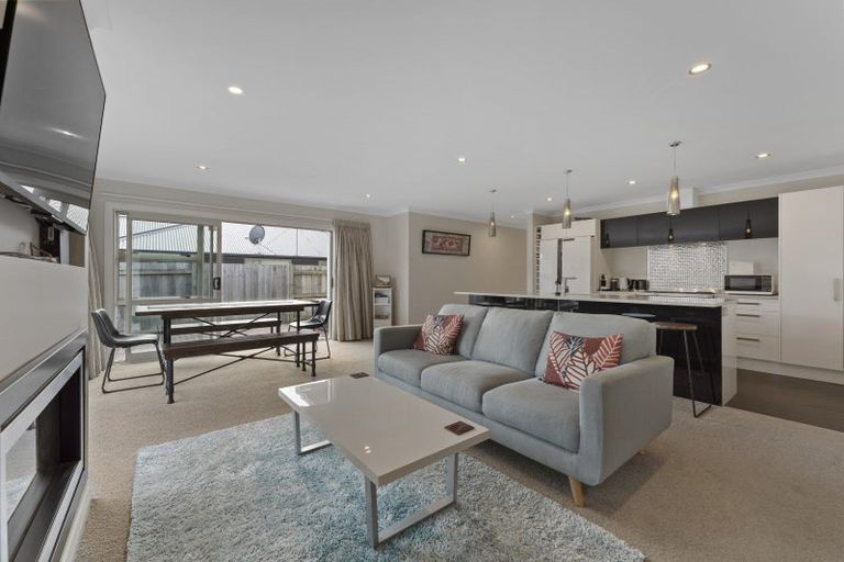 Photo of property in 9 Silicon Way, Fitzherbert, Palmerston North, 4410