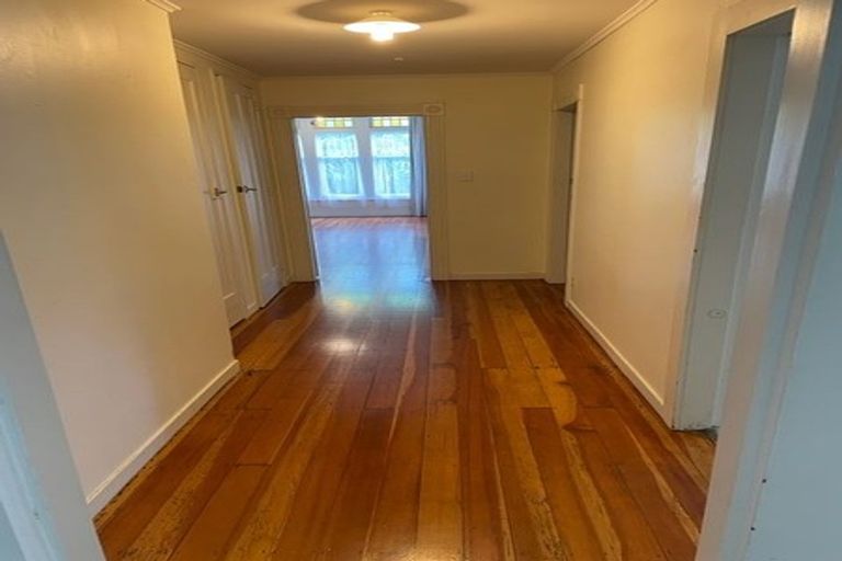 Photo of property in 2/8 Beatrice Road, Remuera, Auckland, 1050