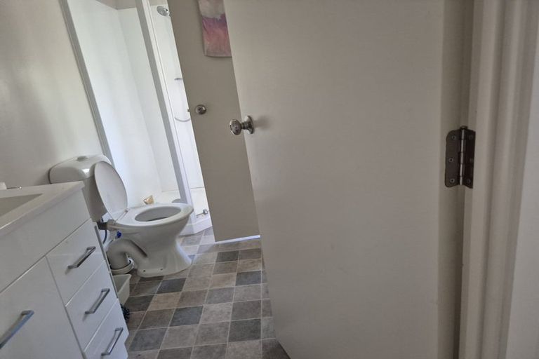 Photo of property in 57b Sabulite Road, Kelston, Auckland, 0602