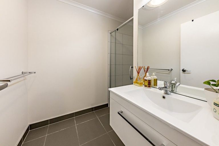 Photo of property in 16 Huamanu Street, Pukekohe, 2120