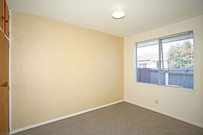 Photo of property in 3/12 Peer Street, Upper Riccarton, Christchurch, 8041