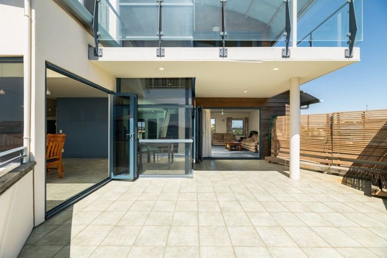 Photo of property in 295 Oceanbeach Road, Mount Maunganui, 3116