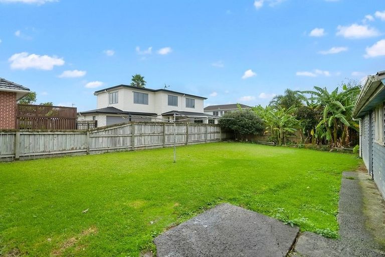 Photo of property in 40 Archibald Road, Kelston, Auckland, 0602