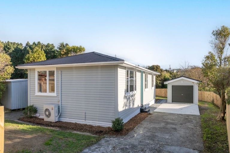 Photo of property in 36 Waihora Crescent, Waitangirua, Porirua, 5024