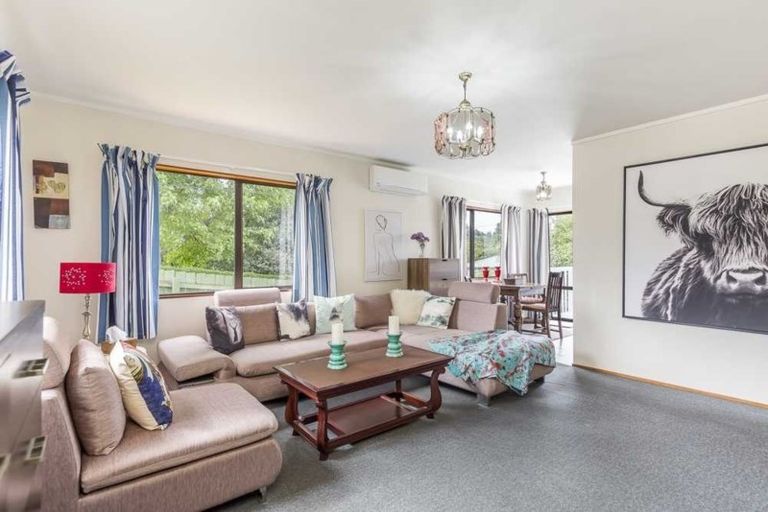 Photo of property in 2/233 Birkdale Road, Birkdale, Auckland, 0626